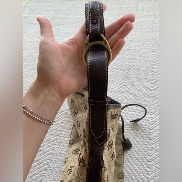 Vintage Dooney & Bourke Original Classic Brown and Tan Bucket Drawstring Purse - Picture 7 of 13
